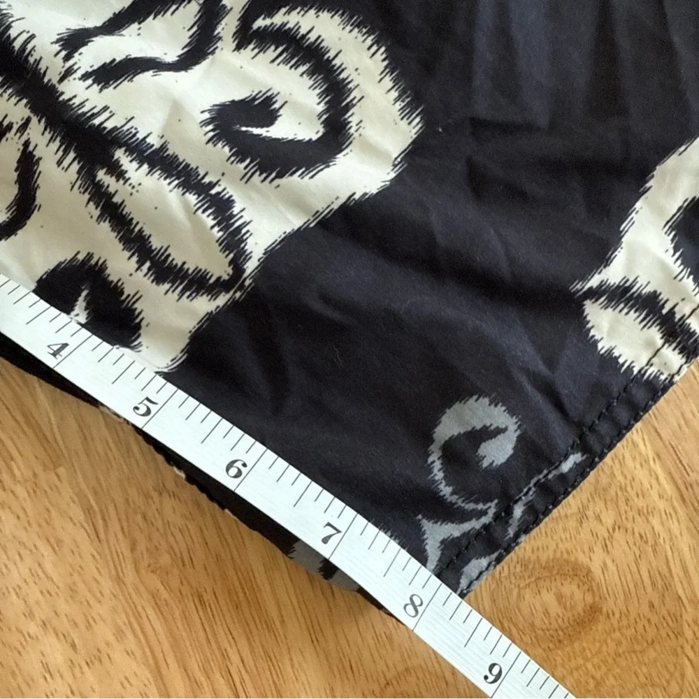 Quiksilver Men’s Size Large swim trunks TIKI board shorts BLACK elastic